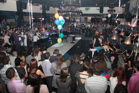 IMG 7836 443x296 Cum sa nu organizezi un bal de boboci